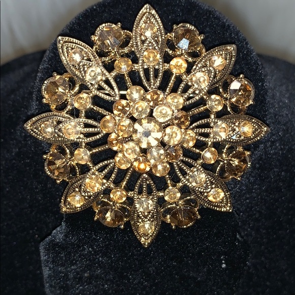 Gold and topaz Brooch - Picture 2 of 4